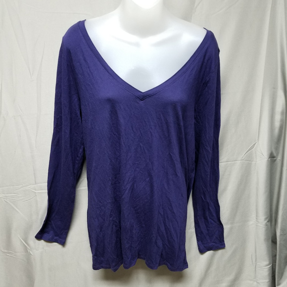 Lane Bryant Tops - NWOT Lane Bryant plum V neck long sleeve top 14/16